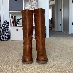 Bull Boxer Heel Boots